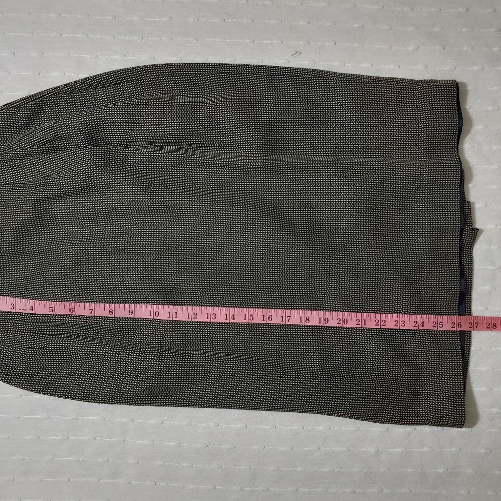 Christian‎ Dior Women’s Herringbone Suit Set. Size 8 - Picture 13 of 16